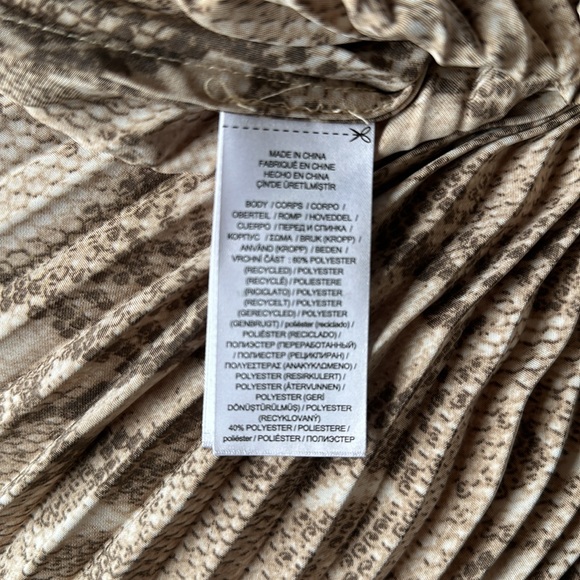 Ralph Lauren pleated snake print skirt—10p - Picture 5 of 5